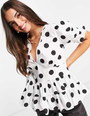 ASOS DESIGN - Top à smocks et volants étagés en coton à pois 