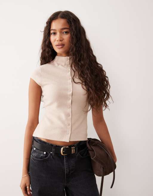 ASOS DESIGN - Top accollato morbidissimo color crema con bottoni
