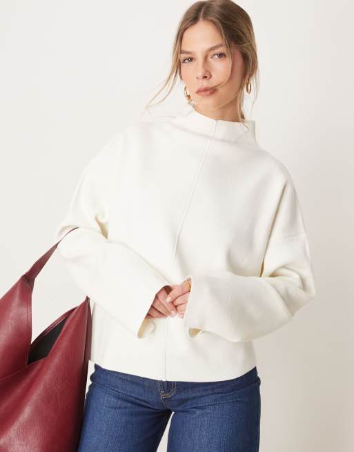 ASOS DESIGN - Top accollato strutturato in maglia color panna con nervature sul davanti