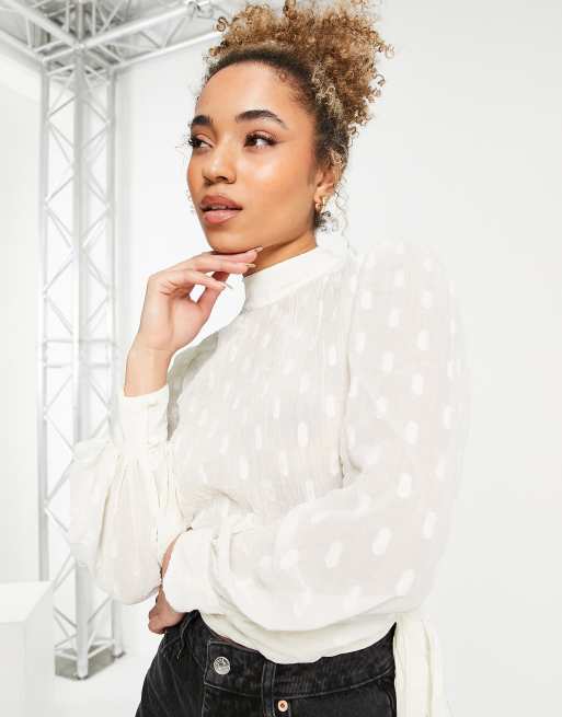 ASOS DESIGN - Top accollato trasparente allacciato sul retro in tessuto testurizzato color crema