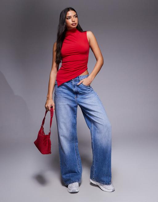 ASOS DESIGN - Top aderente raccolto accollato con orlo asimmetrico rosso, 2 di 4