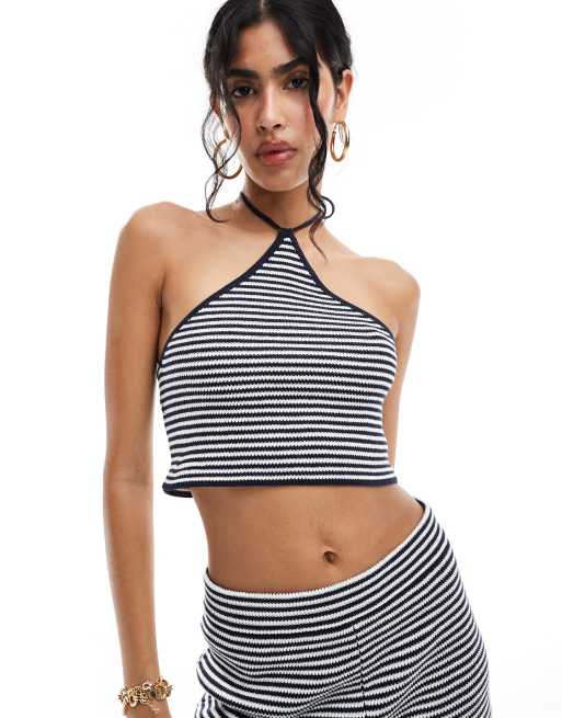 ASOS DESIGN - Top allacciato al collo in maglia a righe blu navy e bianco in coordinato