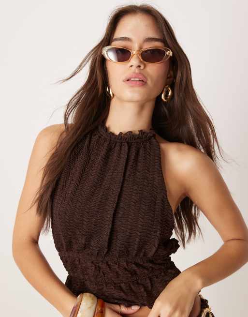ASOS DESIGN - Top allacciato al collo senza maniche testurizzato marrone con schiena scoperta in coordinato, 3 di 4