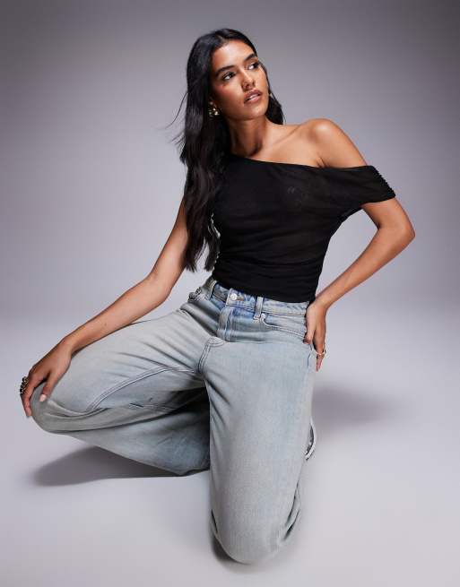 ASOS DESIGN - Top asimmetrico in tessuto a rete nero con arricciature, 3 di 4
