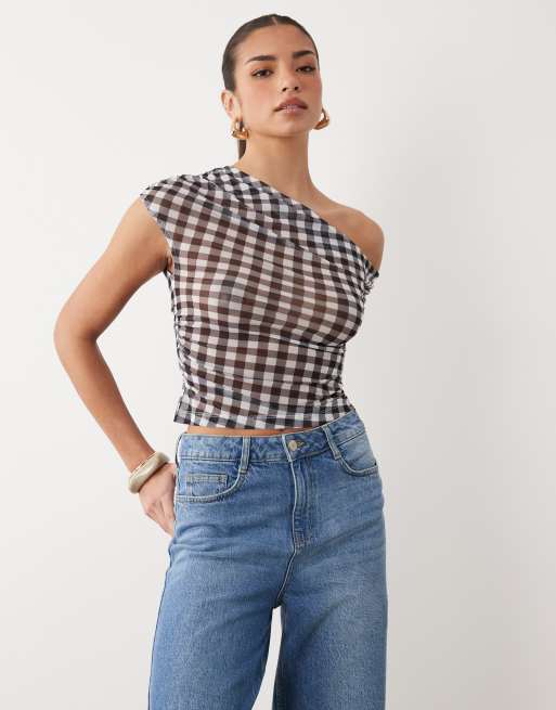 ASOS DESIGN - Top asimmetrico nero a quadretti con spalle scoperte e arricciatura in rete trasparente, 3 di 4