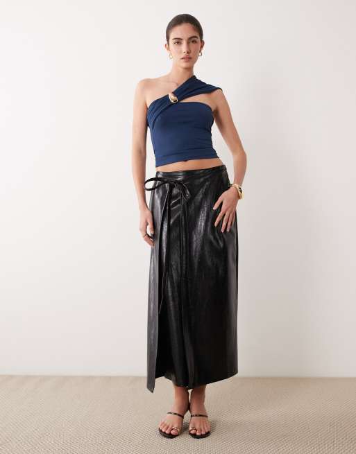 ASOS DESIGN - Top asymétrique à détail métallique - Bleu marine, 2 de 4
