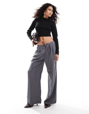 ASOS DESIGN - Top asymétrique en maille structurée - Noir