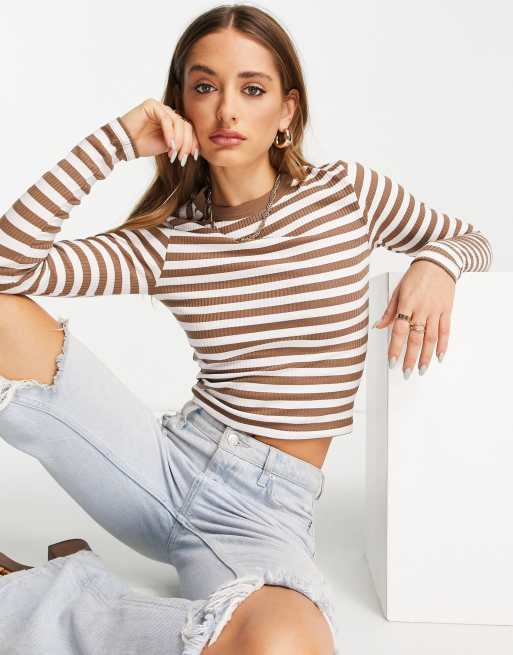 ASOS DESIGN - Top attillato a righe marroni e bianche a maniche lunghe