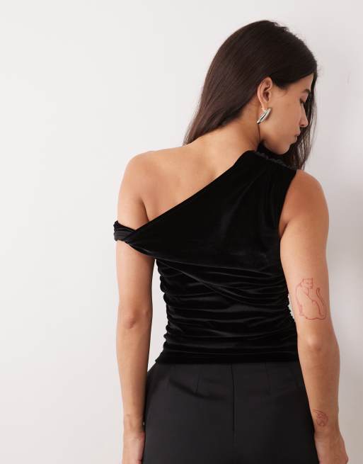 ASOS DESIGN Top aus Samt mit überschnittenen Schultern in Schwarz, 3 von 4
