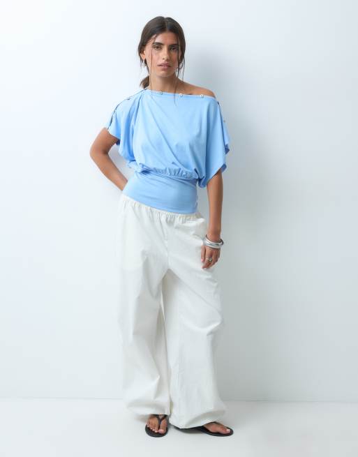 ASOS DESIGN - Top azul claro multiposición con botones, 3 de 4