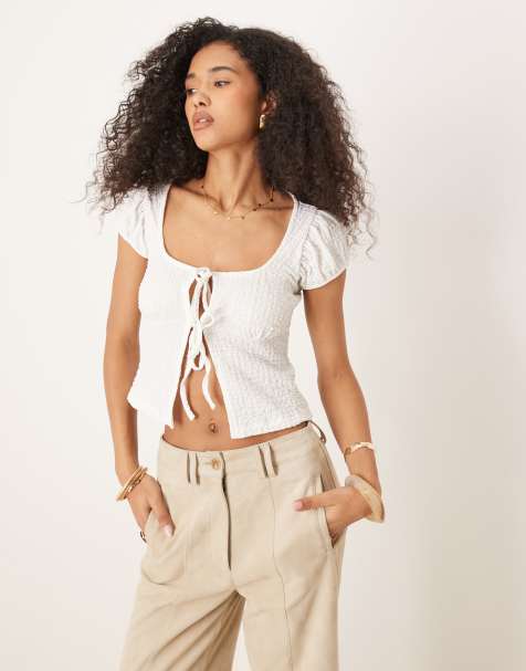 ASOS DESIGN - Top babydoll testurizzato bianco con allacciatura sul davanti - view 1