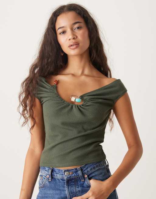 ASOS DESIGN – Top bez rękawów z ozdobnym wykończeniem w kolorze khaki
