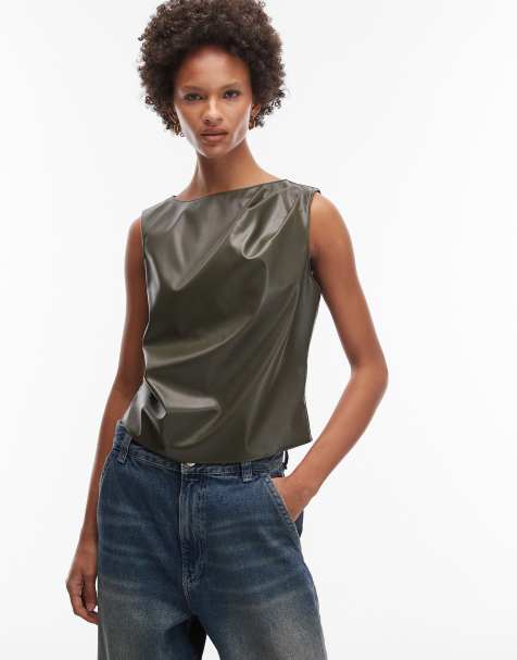 ASOS DESIGN – Top bez rękawów z poliuretanu w kolorze khaki z dekoltem w łódkę i zakładkami - view 1