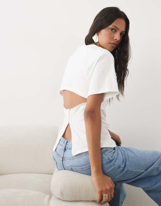 ASOS DESIGN top bianco con dettaglio sul retro aperto e maniche raglan, 1 di 4