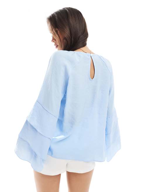 ASOS DESIGN - Top blu in tessuto morbido al tatto con maniche svasate, 4 di 4