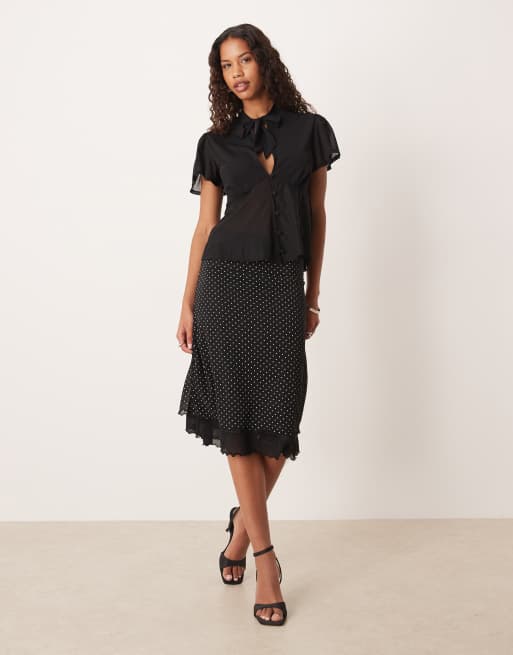 ASOS DESIGN - Top boutonné à manches évasées fluides en tulle et liens à l'encolure - Noir, 2 de 4