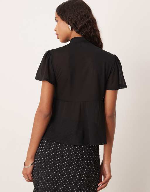 ASOS DESIGN - Top boutonné à manches évasées fluides en tulle et liens à l'encolure - Noir, 4 de 4