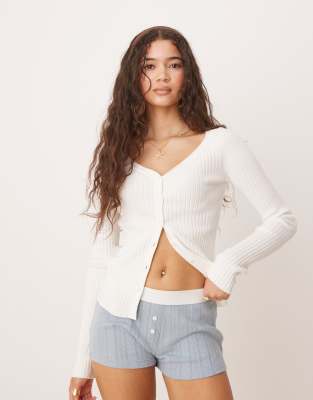 ASOS DESIGN - Top boutonné en maille à col V - Blanc