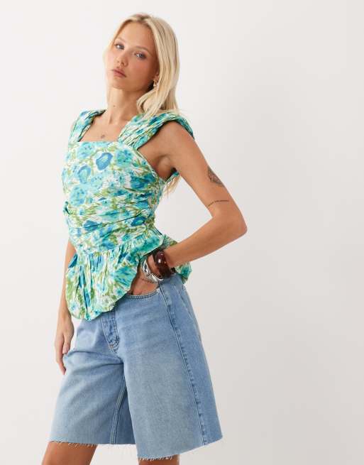 ASOS DESIGN top cami con peplo voluminoso a fiori blu, 3 di 4