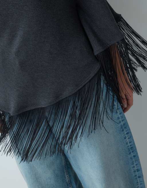 ASOS DESIGN top capa con flecos y hombros descubiertos en negro, 2 de 5