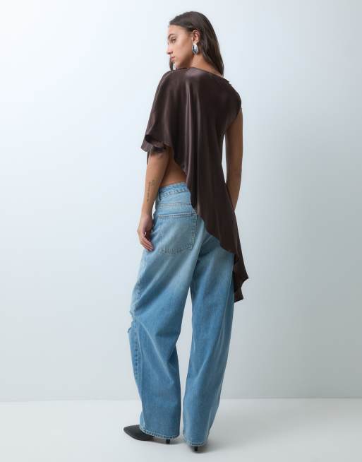 ASOS DESIGN top cape asymétrique oversize en satin marron chocolat, 5 de 5