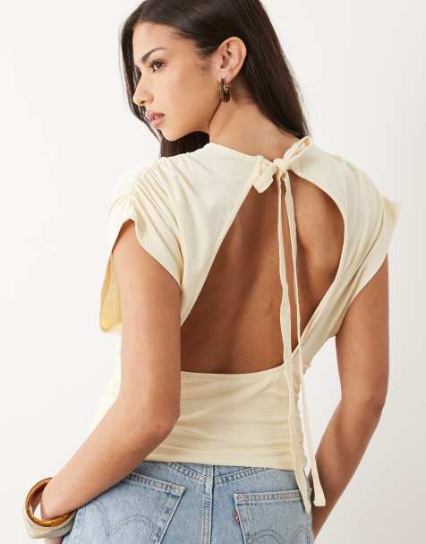 ASOS DESIGN - Top cintré à la taille avec manches froncées - Crème - view 1