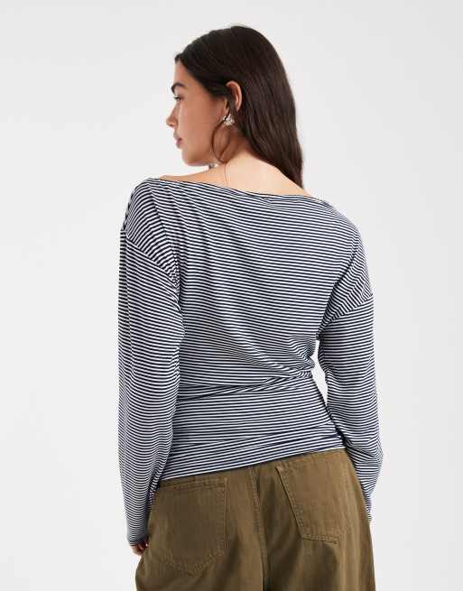 ASOS DESIGN - Top cintré asymétrique à rayures et manches longues - Bleu marine et blanc, 2 de 4