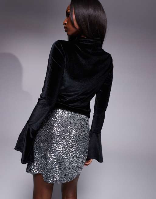 ASOS DESIGN - Top col montant en velours avec manches longues à poignets évasés - Noir, 4 de 4