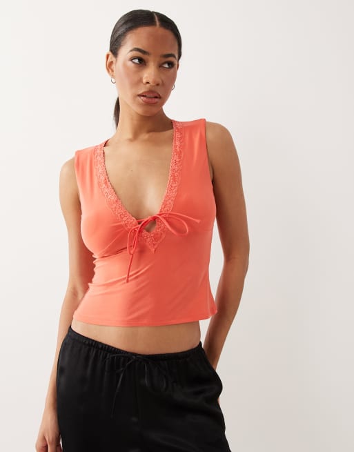 ASOS DESIGN - Top color coral ceñido con ribete de encaje