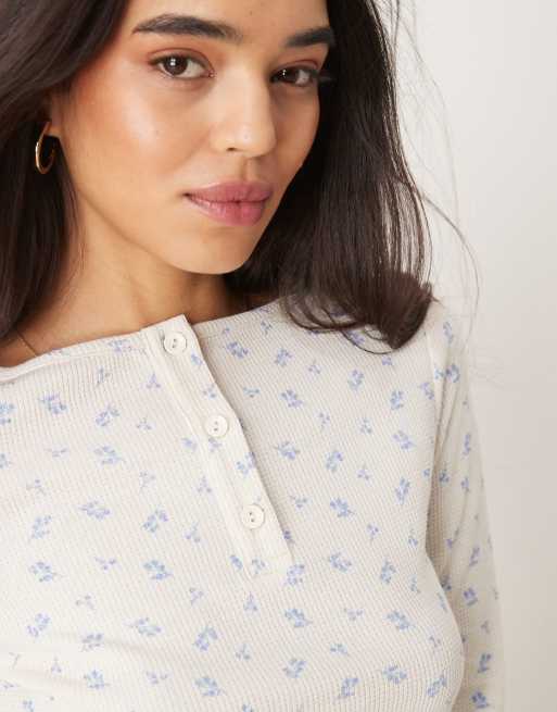 ASOS DESIGN - Top color panna a nido d'ape con stampa a fiorellini, 2 di 4