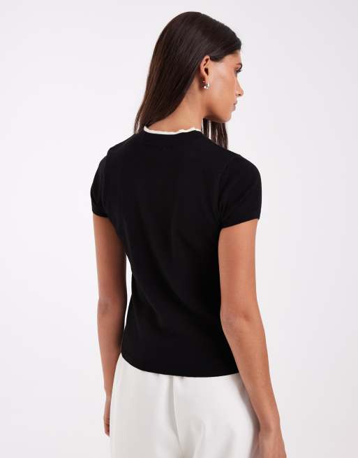 ASOS DESIGN - Top con cuello y cierre delantero anudado en negro con ribete blanco, 4 de 4