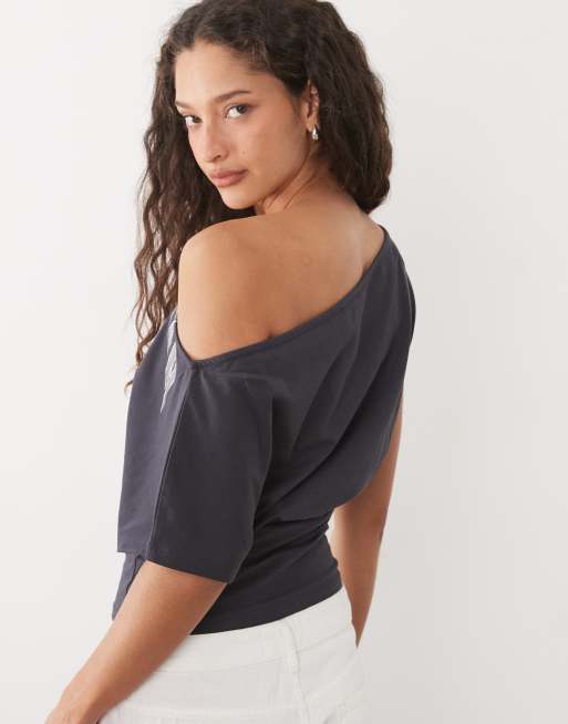 ASOS DESIGN - Top con estampado "San Francisco", escote Bardot y cintura ceñida, 4 de 4