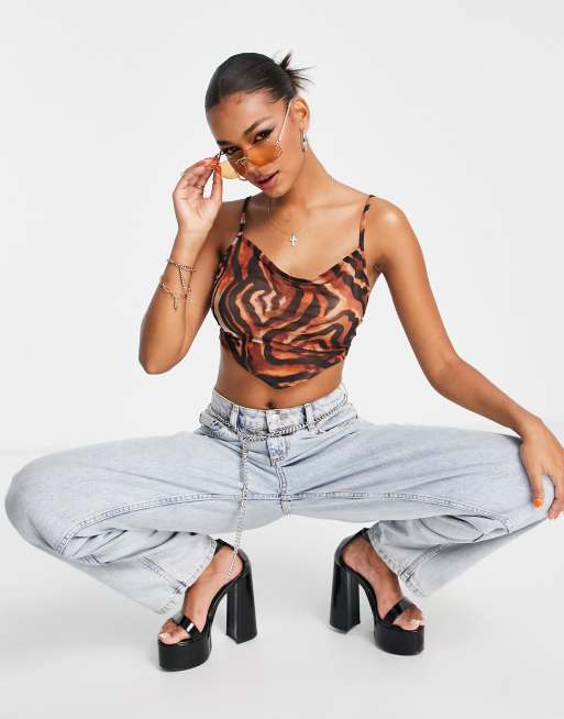 ASOS DESIGN - Top con spalline sottili e scollo ad anello in rete con stampa tigrata - MULTI
