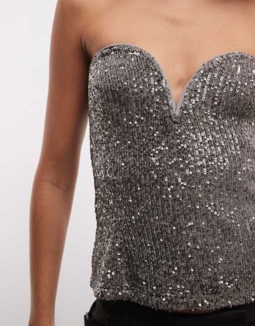 ASOS DESIGN top corset bandeau à décolleté plongeant entièrement orné de sequins, gris métal, 3 de 4