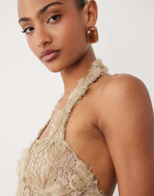 ASOS DESIGN - Top corto beis con cuello halter de encaje floral texturizado, 3 de 4