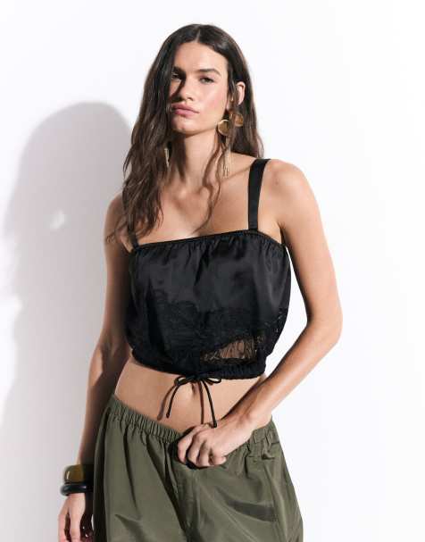 ASOS DESIGN - top corto de satén con paneles de encaje y detalle de cintura anudada en negro - view 1