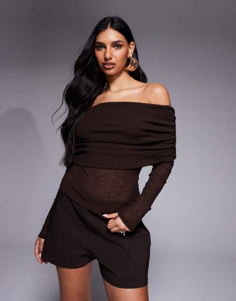 ASOS DESIGN - Top côtelé à manches longues et épaules dénudées - Chocolat - view 1