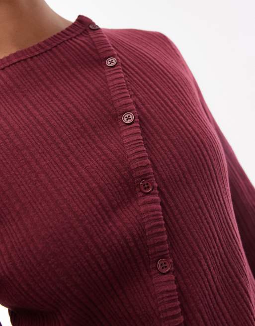 ASOS DESIGN - Top côtelé brossé ultra-doux à manches longues et boutons asymétriques - Bordeaux, 4 de 4