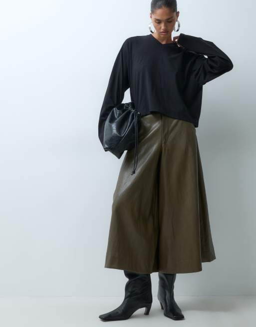 ASOS DESIGN top court coupe carrée col V à manches longues noir, 4 de 4