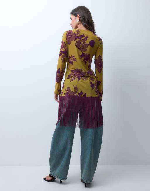 ASOS DESIGN top cruzado de malla flocada con flecos en marrón, 3 de 4