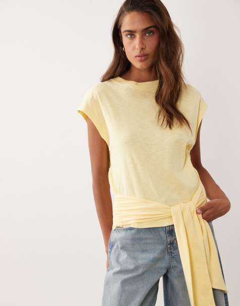 ASOS DESIGN - top de manga corta con detalle de lazo en amarillo mantequilla - view 1