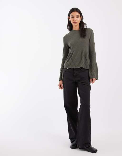 ASOS DESIGN top de punto con sobrefalda de manga larga en caqui, 2 de 4