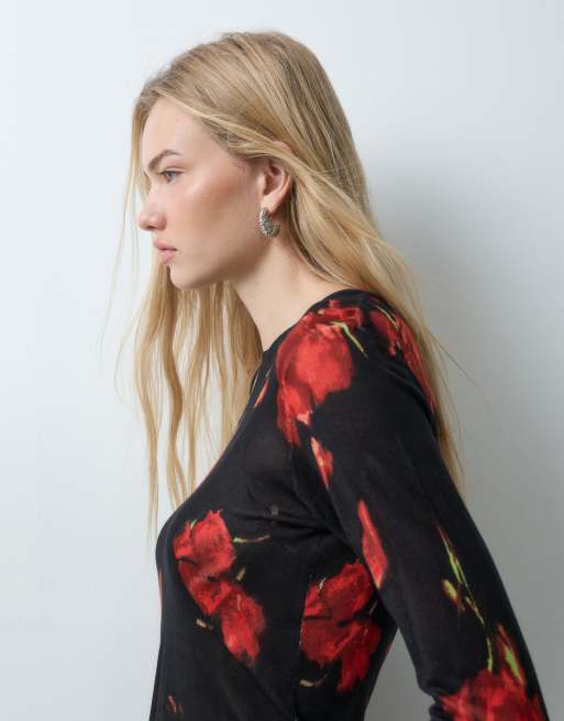 ASOS DESIGN top de punto translúcido de tacto suave con estampado floral, 2 de 5