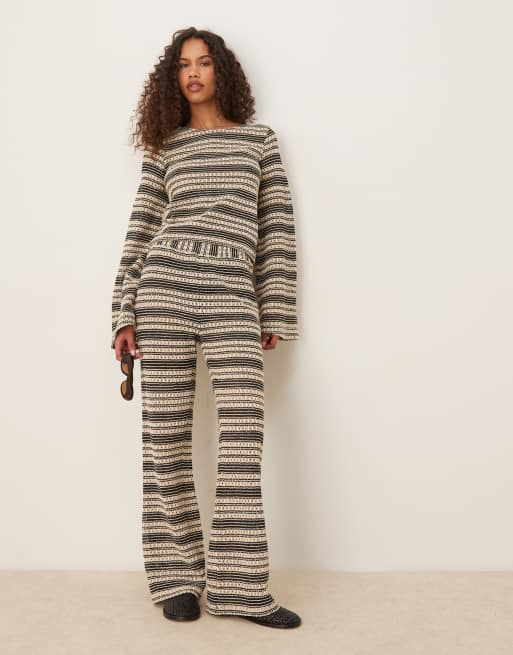 ASOS DESIGN - Top d'ensemble en maille crochetée rayée avec manches longues et liens noués au dos - Noir et blanc, 3 de 4