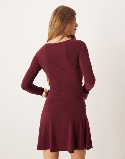 ASOS DESIGN - Top d'ensemble près du corps à manches longues et détail froncé - Bordeaux, 3 de 4