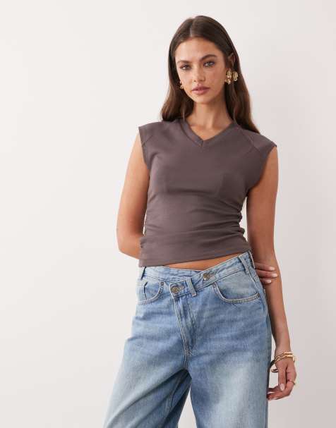 ASOS DESIGN - Top d'ensemble sans manches à col V - Marron - view 1