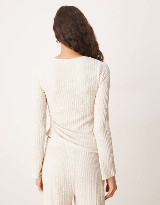 ASOS DESIGN - Top d'ensemble texturé à manches longues et fronces latérales - Crème, 4 de 4