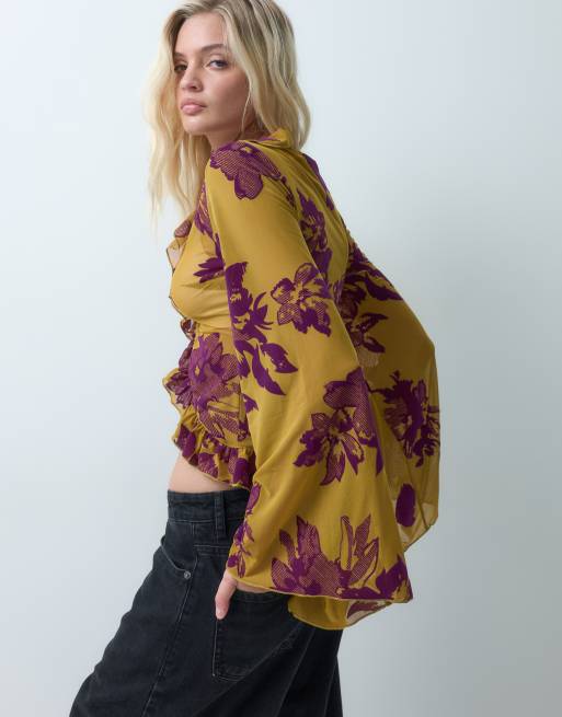 ASOS DESIGN top dévoré à manches évasées avec détail à volants, ocre, 3 de 5