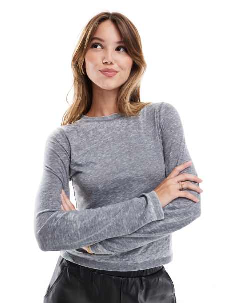 ASOS DESIGN - Top dévoré a maniche lunghe grigio lavaggio acido - view 1
