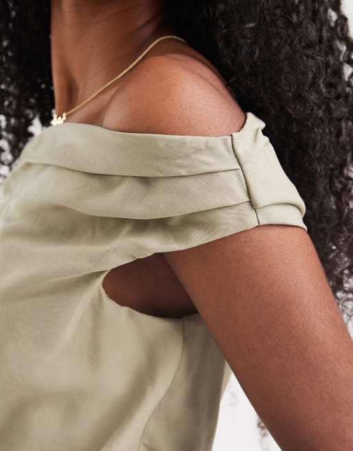 ASOS DESIGN - Top drappeggiato in lyocell color kaki con spalle scoperte, 4 di 4